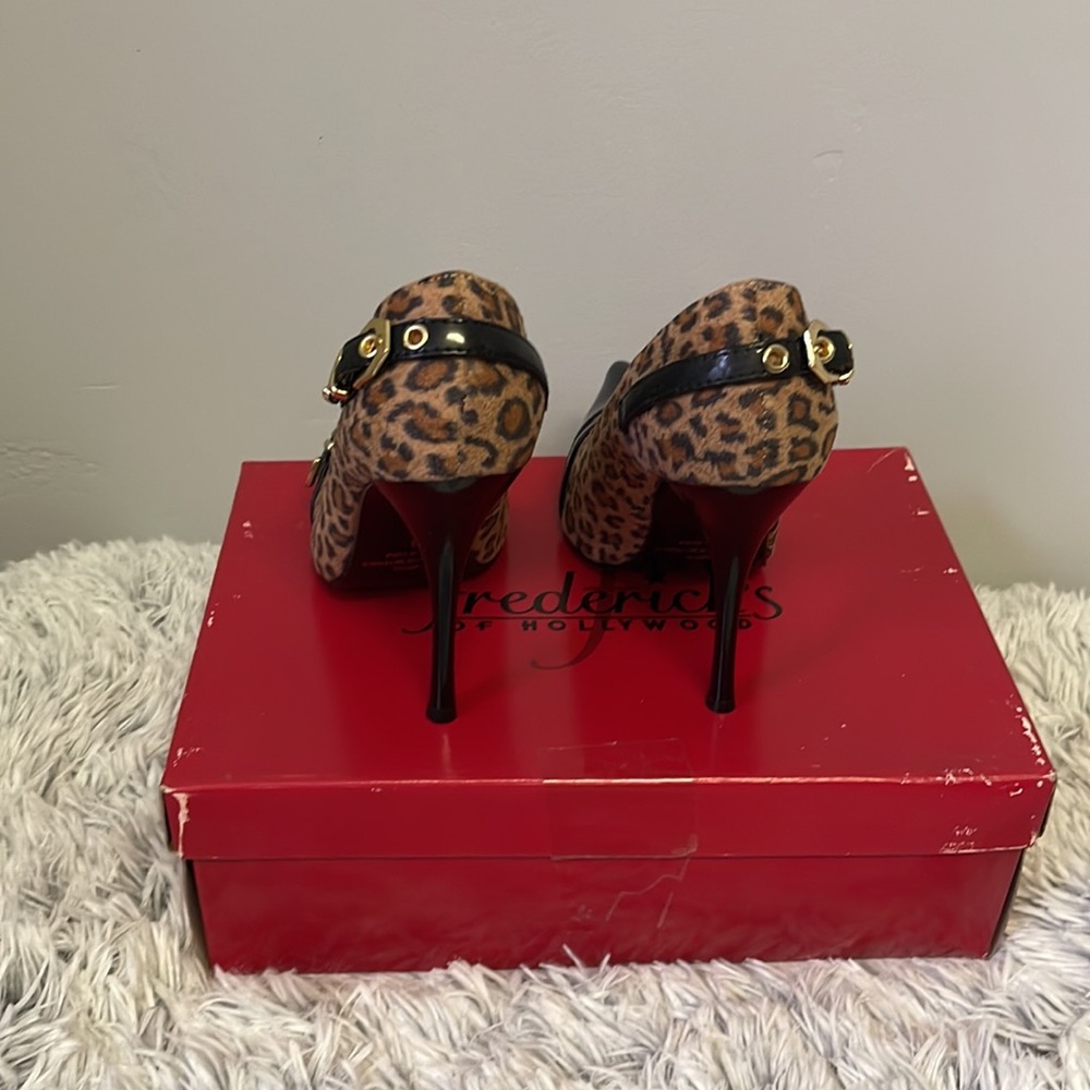- Fredericks Of Hollywood Leopard Print Pointed Size 6 - Gem